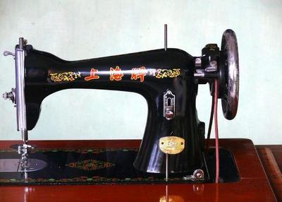老縫紉機(jī)不值錢(qián)?先去倉(cāng)庫(kù)看看有沒(méi)有,有的話恭喜1萬(wàn)元到手